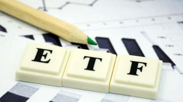 万宝配资 中基协：6月底公募基金资产净值合计34.39万亿元